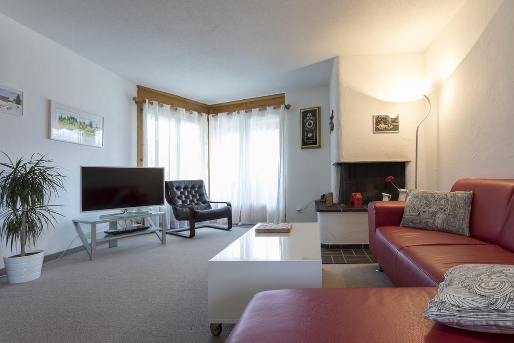 Apartment Haus Arnika Obersaxen Luaran gambar