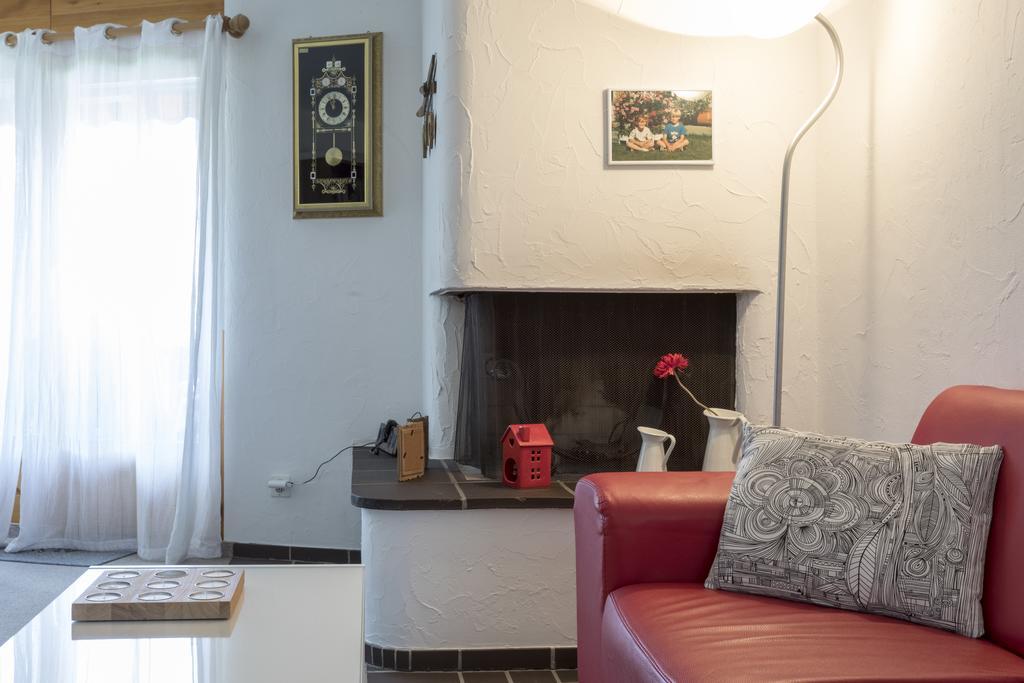 Apartment Haus Arnika Obersaxen Luaran gambar
